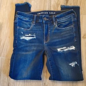 American Eagle distressed next level stretch skinny size 6short
